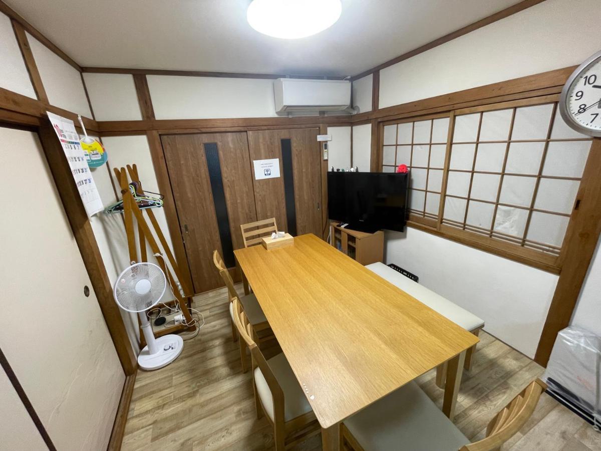 Sunhome コリアタウン近く 一軒家貸切り 今里 Osaka Esterno foto
